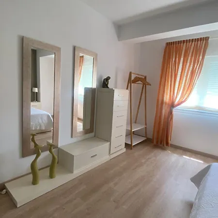 Precioso Piso En Pleno Centro De O Grove Apartment Exterior photo